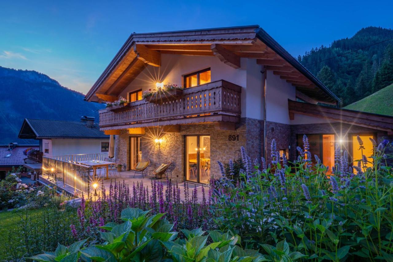 Chalet Alpendomizil Ahorn Mayrhofen Exterior photo